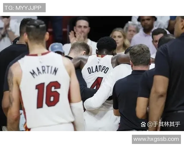 足球巨星联名盛宴多位传奇球员名字组合引发球迷热议与期待