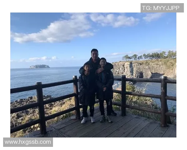 越南小哥勇追足球明星梦想的感人故事与不懈努力 越南小哥勇追足球明星梦想的感人故事与不懈努力